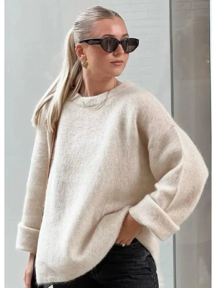 Cozy Oversized Knit Sweater – Effortless Elegance & Warmth