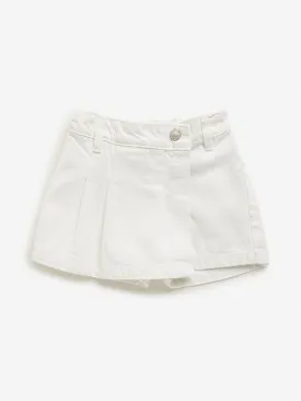 HOP Kids Off-White Mid Rise Denim Skorts