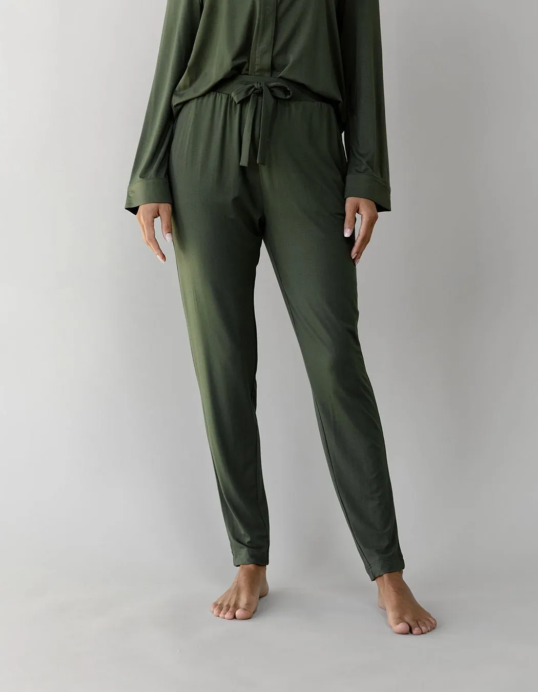 Women's Bamboo Stretch-Knit Tapered Pant