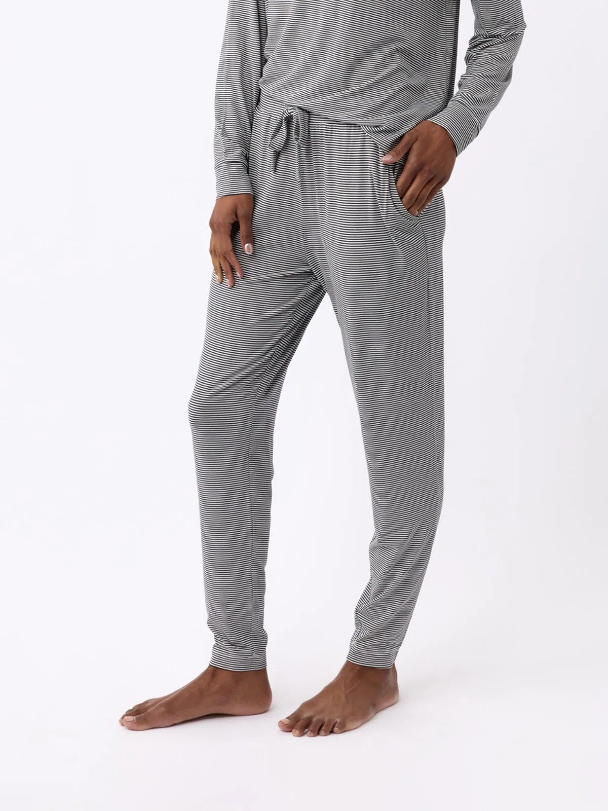 Women's Bamboo Stretch-Knit Tapered Pant